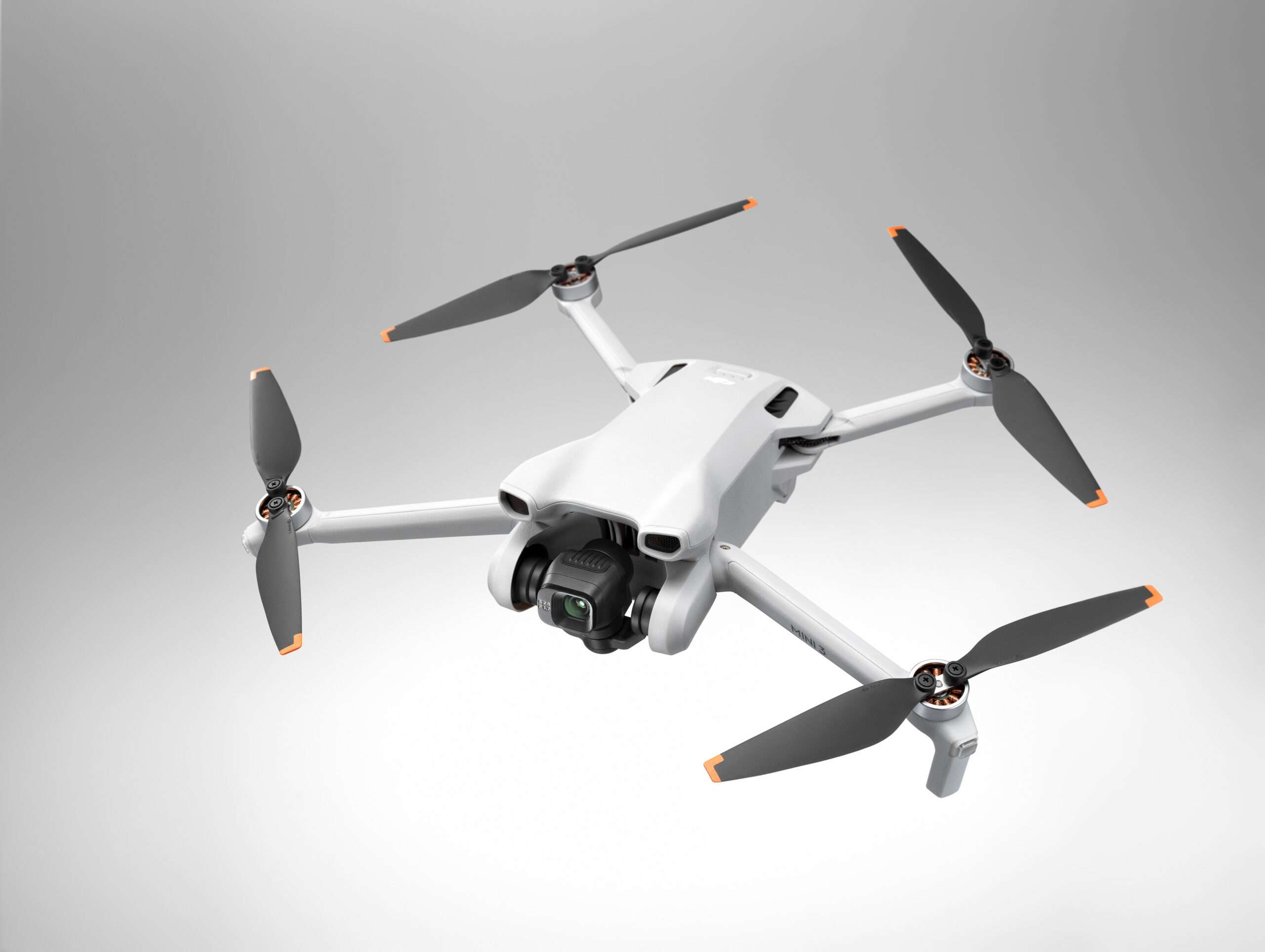 DJI Mini 3 - Fly More Combo, 768,00 €