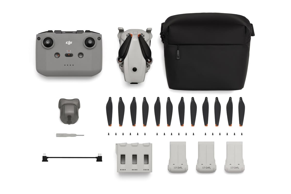 DJI Lito 1 Fly More Combo (DJI RC N3) 1 DJI Lito 1 - Fly More Combo - including RC-N3