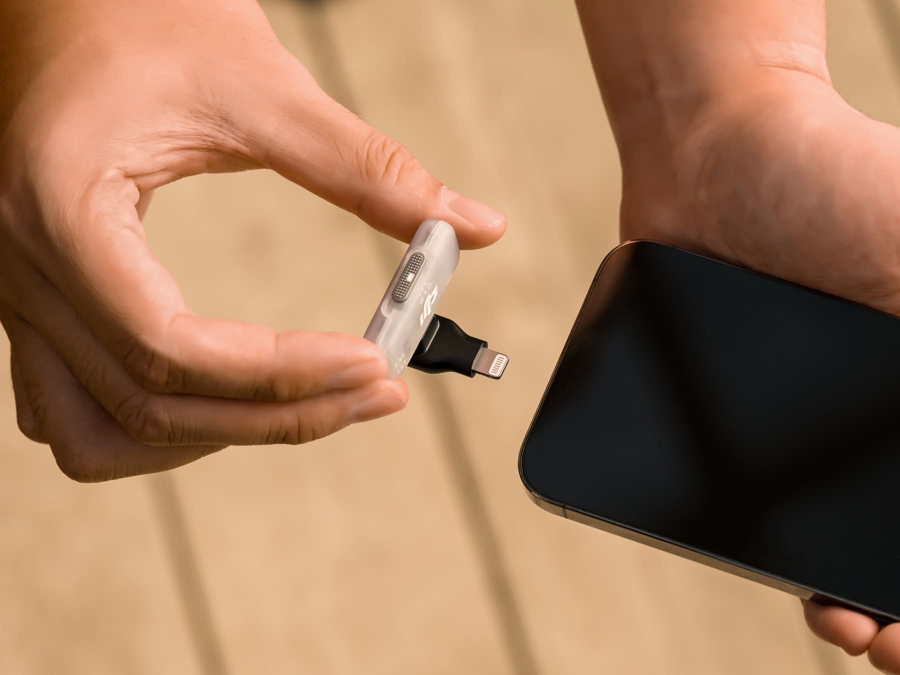 DJI Mic Series Mobile Receiver Adapter (USB-C to Lightning)