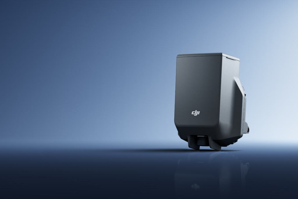 DJI AP100 parachute, los productbeeld op blauwe achtergrond
